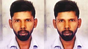 சென்னை டூ நெல்லை.. ஓட்டுப்போட 700 கிமீ பைக்கில் குடும்பத்துடன் வந்த இயக்குனர்.. கனவிலும் நினைக்காதது