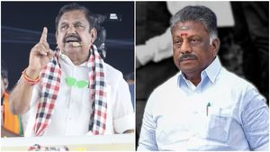  உன்னை கட்சியில் வைத்திருந்தால்.. அதிமுகவையே விற்றுருப்பாய்.. ஓபிஎஸ்ஸை தரக்குறைவாக பேசிய எடப்பாடி!