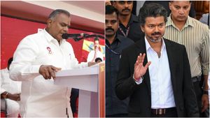  தவெகவில் கவுன்சிலர் சீட்டுக்கு ரூ.15 லட்சம்.. கட்சித் தலைமை தெரிந்துதான் வசூல் நடக்கிறதா?