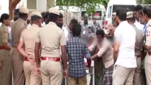 குழந்தையின் வாய், கழுத்தை உடைத்து! முகத்தை கற்களால் சிதைத்து! கோவை சூலூர் சிறுமியின் சித்தி கண்ணீர்