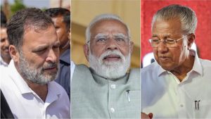 இடதுசாரிகள் vs காங்கிரஸ்.. யாருக்கும் வாய்ப்பில்லை! நடுவே 20%ஐ அள்ளும் பாஜக! கேரளா எக்சிட் போல் ஷாக் 