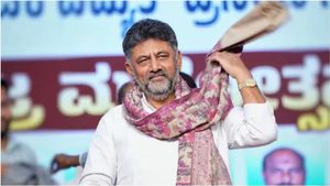 சிம்பிளாக பதவியேற்பு.. கர்நாடகாவில் கவனத்தை ஈர்க்கும் டி.கே.சிவகுமார்! காரணம் இதுதான்!