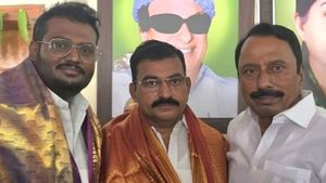ஆபரேஷன் கொங்கு! சேலத்தின் தூண்! எடப்பாடியின் வலது கரம்! தவெகவில் இணைந்த கண்ணன்! யார் இவர்?