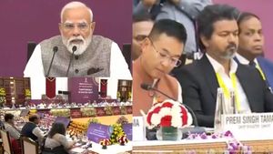 மோடி தலைமையில் நிதி ஆயோக் குழு கூட்டம் தொடங்கியது.. முதல்வர் விஜய் பங்கேற்றார்! அஜெண்டா என்ன?