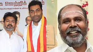 சனிக்கிழமை தோறும் ஆள்பிடிக்கும் விஜய்.. அதிமுக மாஜி அமைச்சர் ஆர்பி உதயகுமார் கடும் டென்ஷன்
