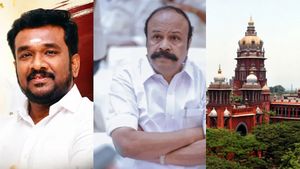 ஒரு ஓட்டு வித்தியாசத்தில் தவெக எம்எல்ஏ வென்ற விவகாரம்: சென்னை ஐகோர்ட்டில் பெரியகருப்பன் புதிய வழக்கு