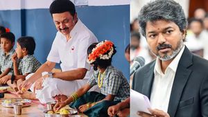 இனி 8 ஆம் வகுப்பு வரை காலை உணவு.. திமுக திட்டத்தை விரிவாக்கம் செய்யும் முதல்வர் விஜய்
