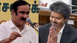 மகாராஷ்டிராவை பாருங்க.. தமிழ்நாட்டிலும் இதேமாதிரி செய்யனும்! விஜய்க்கு ஐடியா கொடுத்த அன்புமணி ராமதாஸ்