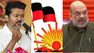 அடிச்சு தூக்க போகுது தமிழக பாஜக.. இப்படியொரு சடன் மாற்றம்? இங்கே திமுக, அங்கே தவெக! தாங்குமா தாமரை?