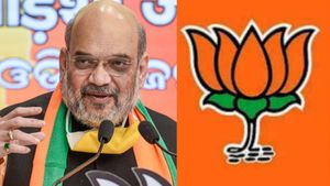 ஆரம்பமே இடிக்குதே.. திமுக லிஸ்ட்டில் வந்து சேர்ந்த தவெக.. அமித் ஷா சொன்னதை கேட்டீங்களா