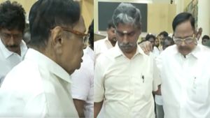 திமுக மகளிரணி கூட்டத்திற்கு வந்து! வரவேற்க யாரும் இல்லாததால் திரும்பிச் சென்ற துரைமுருகன்