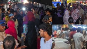 சென்னை கானாத்தூரில் தூக்கத்தை தொலைத்த மக்கள்! ஒரு மாதமாத 5 மணி நேர மின்வெட்டு! ஈசிஆரில் மறியல்