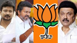 வாய்ப்பில்ல ராஜா! விஜய் அரசை கவிழ்க்க நினைத்தால் சிக்கல் திமுகவுக்கா? உதயநிதி அவசரப்பட்டு பேசிட்டாரா