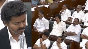 Tasmac Party Fund: மக்கள் பணத்தை தொட மாட்டோம்! தொட்டவர்களை விட மாட்டோம்! எச்சரித்த விஜய்