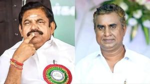 எடப்பாடிக்கு எதிராக புரட்சி வெடிக்கும்.. கொந்தளித்த வேலுமணி ஆதரவாளர்கள்.. அதிமுகவில் ட்விஸ்ட்