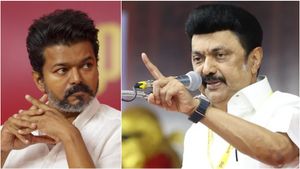 முதல்வர் விஜய் டெல்லி போக காரணமே இதுதானே.. உடைத்து பேசிய ஸ்டாலின்! ஸ்டன் ஆன தவெகவினர்!