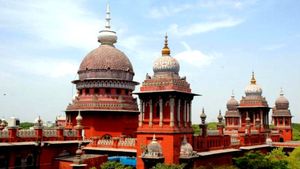 மாநில அரசே தண்டனை கைதிகளுக்கு பரோல் வழங்கலாம்.. சென்னை உயர் நீதிமன்றம் பிறப்பித்த முக்கிய உத்தரவு