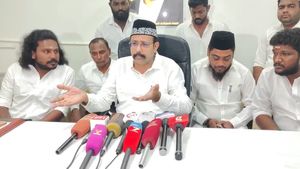 கமல், கார்த்திக் கூடதான் கட்சி ஆரம்பிச்சாங்க! என்னாச்சு? அண்ணாமலைலாம் ஒரு ஆளே இல்லை! முஸ்தபா விமர்சனம்