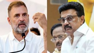 மு.க.ஸ்டாலினுக்கு.. ராகுல் காந்தி அழைப்பு! நமது நோக்கம் இதுதான்.. இணைந்து போராட வலியுறுத்தல்!
