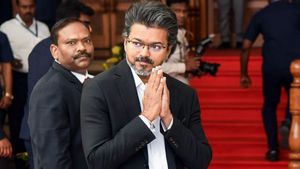 தமிழக அமைச்சர்களுக்கு முதல்வர் விஜய் கடும் எச்சரிக்கை.. பட்ஜெட் வரை அடக்கமா இருங்க.. இல்லைன்னா காலி! 