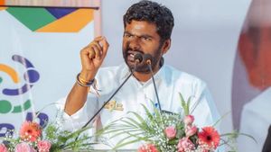 அண்ணாமலை 