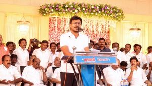 அரசு ஊழியர்கள், ஆசிரியர்கள், ஓய்வூதியம் வாங்குபவர்களுக்கு தவெக அரசு தந்த ட்விஸ்ட்.. உதயநிதி பேச்சு