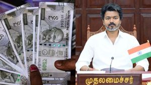 மாசம் ரூ.4000 கன்பார்ம்! சிங்கப்பெண் வந்தாச்சு.. விஜய் கையில் எடுக்கும் அடுத்த முக்கிய திட்டம்!