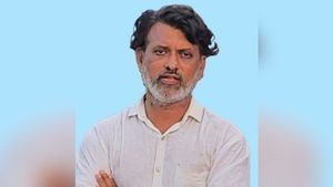 வாணியம்பாடியில் காரில் வந்து ஆடு தூக்கினவருக்கு அரசு முதன்மை பதவி? யாரிந்த திருப்பத்தூர் வக்கீல்? 