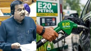 E20 பெட்ரோலால் 6 சதவீதம் வரை மைலேஜ் அடிவாங்கும் – நாடாளுமன்றத்தில் நிதின் கட்காரி ஒப்புதல் 