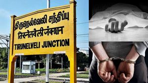 Nellai: குழாயடி சண்டையால் 2006 முதல் தீராத பகை! நெல்லை தந்தை- மகன் கொலையின் பின்னணி! 