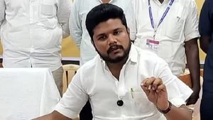 20 வருஷமா தலைவர் கூட இருக்கேன்.. எல்லாம் இறைவனுக்கு தெரியும்.. அமைச்சர் பர்வேஸ்