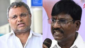 குள்ளநரிகள் கெடுத்து விட்டனர்.. நீங்க பேசுனது ரொம்ப தவறு.. அமைச்சருக்கு விழுந்த டோஸ்.. நடந்தது என்ன? 