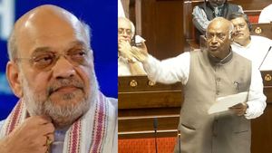 அமித்ஷா பதவி விலக வேண்டும்.. ராஜ்யசபாவில் குரலை உயர்த்தி பேசிய கார்கே.. கொந்தளித்த பாஜகவினர்