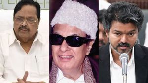 எம்ஜிஆர் கர்நாடகா போனது எதற்கு? அப்போ சூழலே வேற! விஜய்யே வாய் திறக்கலையே! துரைமுருகன் அட்டாக்! 