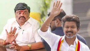 தவெகவில் வீணாகப் போன அதிமுக மாஜிகள்.. நாளைக்கு விஜய்க்கும் ‘அது’ நடக்கும்! ராஜேந்திர பாலாஜி சுளீர்!