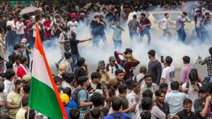 2,873 குற்றவாளிகள் ஊடுருவல்.. டெல்லி கரப்பான்பூச்சி கட்சி போராட்டத்தில் பங்கேற்றோரின் ஷாக் பின்னணி