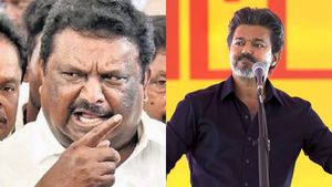 “இன்னைக்கு மட்டும் டைமுக்கு போக தெரிஞ்சதா?” முதலமைச்சர் விஜய்க்கு.. சிவசங்கர் சரமாரி கேள்வி