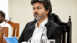 கரூர் துயரம்! 31 பேருக்கும் கண்ணீருடன் அரசு பணிக்கான ஆணை வழங்கிய முதல்வர் விஜய்