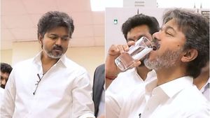 விஜய் குடிச்ச அந்த ஒரு கிளாஸ் தண்ணீர்! ராமநாதபுரத்தின் தலைவிதியை மாற்றப் போகும் அந்த ஒரு திட்டம்