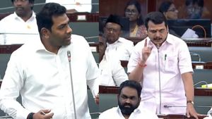 செந்தில் பாலாஜி vs ஆதவ் அர்ஜுனா: “நிரபராதி என நிரூபித்துக் காட்டுவோம்”.. சூடாக பதில் கொடுத்த மாஜி!