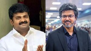 விஜய் முதலமைச்சரா இருப்பதே பிடிச்சுருக்குனு பெண்கள் சொல்றாங்க.. விஜயபாஸ்கர் சொன்னாரு பாருங்க
