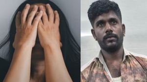 மனைவி குத்திய அதே கத்தியை பிடுங்கி, திருப்பி குத்திய கிருஷ்ணகிரி கணவன்.. அலறிய தேன்கனிக்கோட்டை