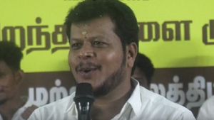 ரேஞ்ச் ரோவர் கார் வாங்கிருக்கேனா.. அமைச்சர் விஜய் பாலாஜி பரபரப்பு விளக்கம்