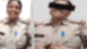 பெங்களூருவில் ஷாக்! கைதியுடன் வாட்ஸ்அப் கால்.. பெண் இன்ஸ்பெக்டர் பேசிய வீடியோ கசிந்தது எப்படி?