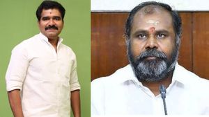 அறிவிப்பக்கப்படாத சிஎம்.. விஜய்யை வீட்டுக்கு அனுப்பும் சிடிஆர் நிர்மல்குமார்! அதிமுக மாஜி அட்டாக்!