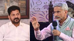 தெலுங்கானா முதல்வர் ரேவந்த ரெட்டி அமெரிக்கா செல்லக்கூடாது.. மத்திய அரசு திடீர் தடை.. பின்னணி