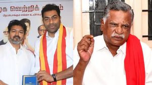 நாங்க ஆதரவை திரும்ப பெற்றால் மந்திரிசபையே இருக்காது.. ஆளுநர் வெயிட்டிங்! கம்யூனிஸ்ட் முத்தரசன்