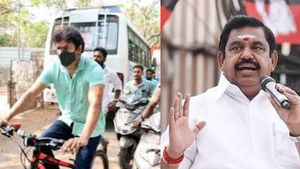 சைக்கிளில் சென்று திமுகவுக்கு ஓட்டு போட்டவர் விஜய்.. நம்மை பற்றி பேசலாமா? எடப்பாடி பழனிசாமி நறுக்
