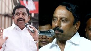 ஆள் பிடிக்க முடியல.. வேட்பாளரை தேர்வு செய்ய தடுமாறிட்டோம்.. தாராபுரத்தில் ஓபனாக சொன்ன செங்கோட்டையன்