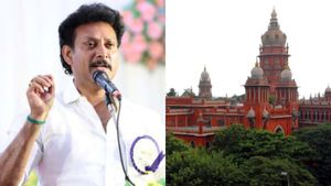 பள்ளிகளுக்கு அனுமதி..100 கோடி மோசடி! கோர்ட்டுக்கு போன அன்பில் மகேஷ்! விசாரணைக்கு ஏற்ற உயர்நீதிமன்றம் 
